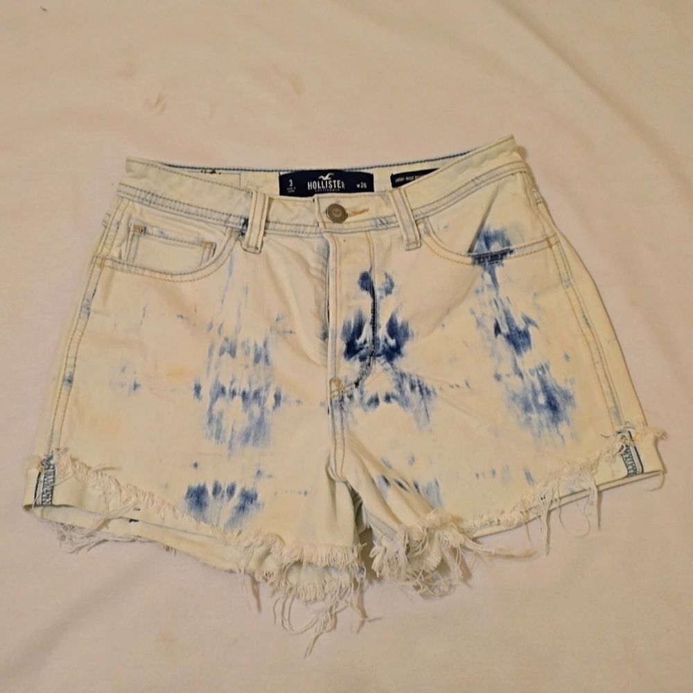 Hollister acid wash high rise boyfriend shorts size 26